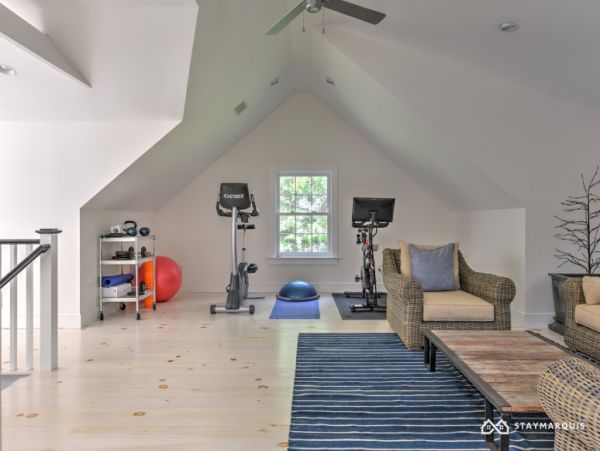 Hamptons Home 1020837