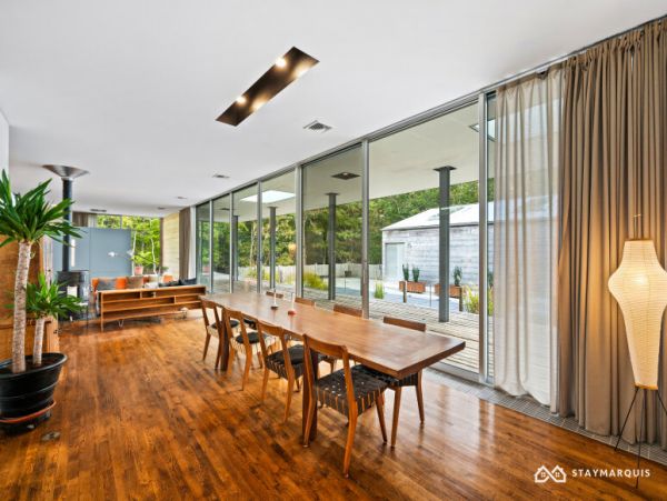 Hamptons Home 1020838
