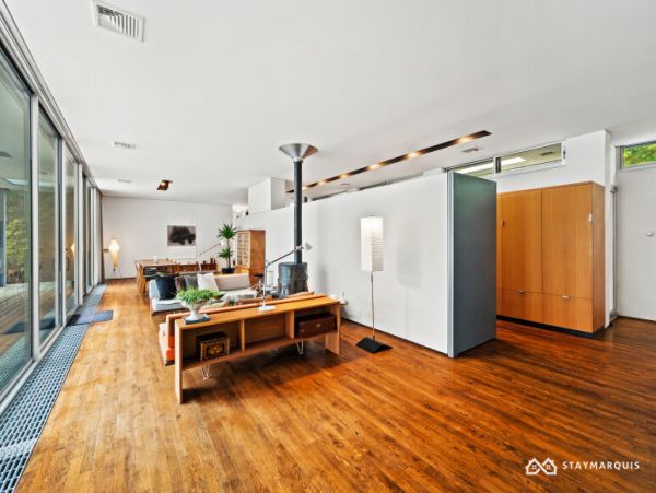 Hamptons Home 1020838