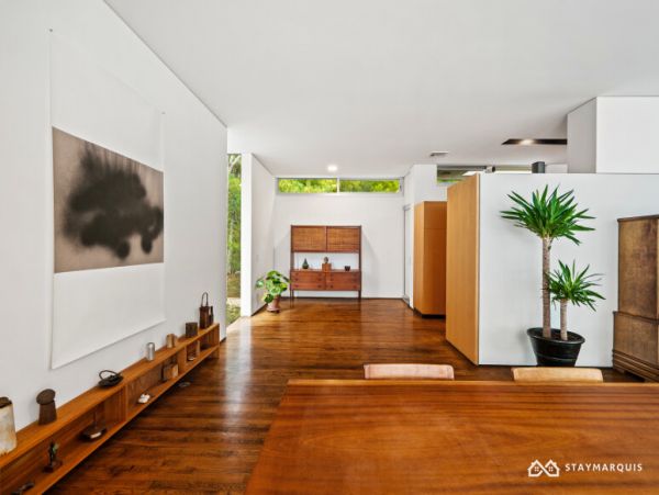 Hamptons Home 1020838