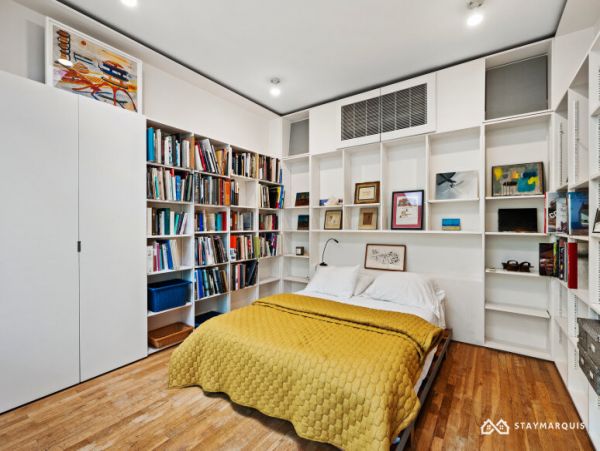 Hamptons Home 1020838
