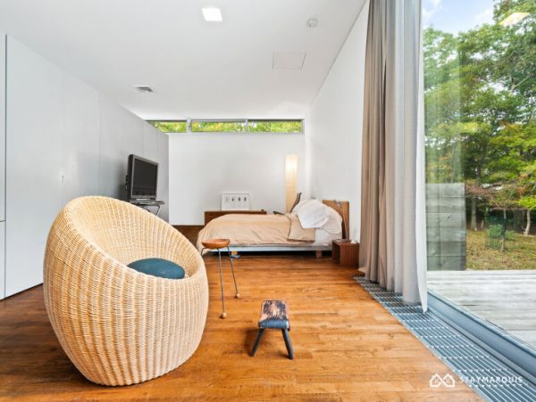 Hamptons Home 1020838