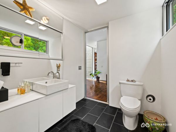 Hamptons Home 1020838