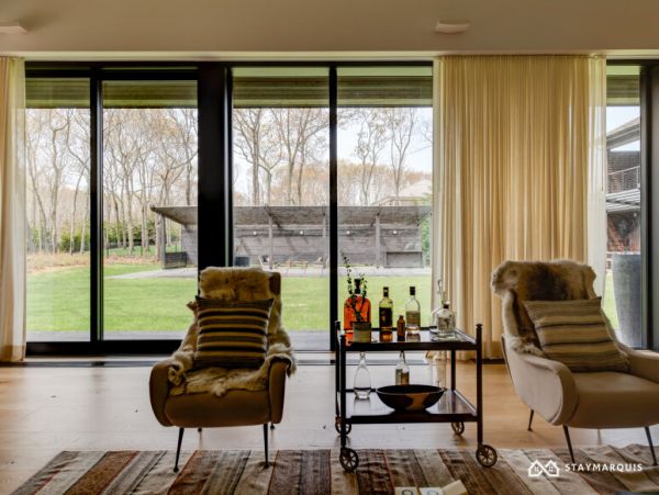 Hamptons Home 1020839