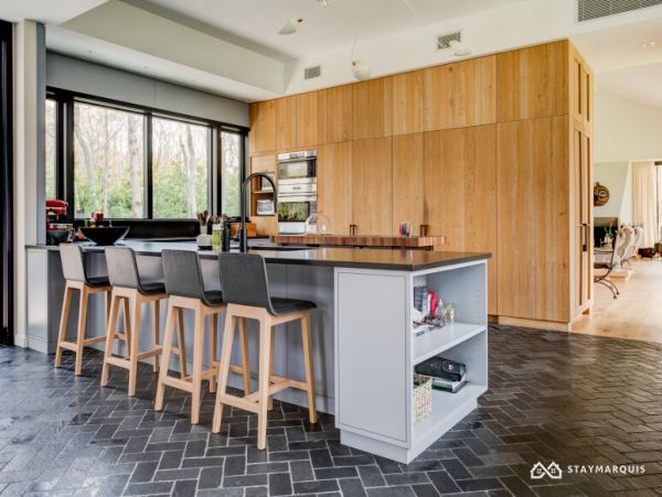 Hamptons Home 1020839