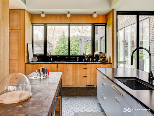Hamptons Home 1020839
