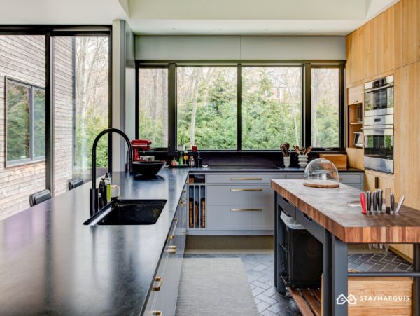 Hamptons Home 1020839