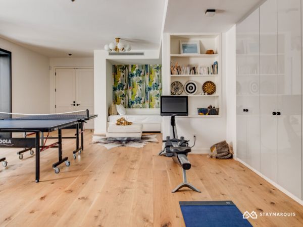 Hamptons Home 1020839