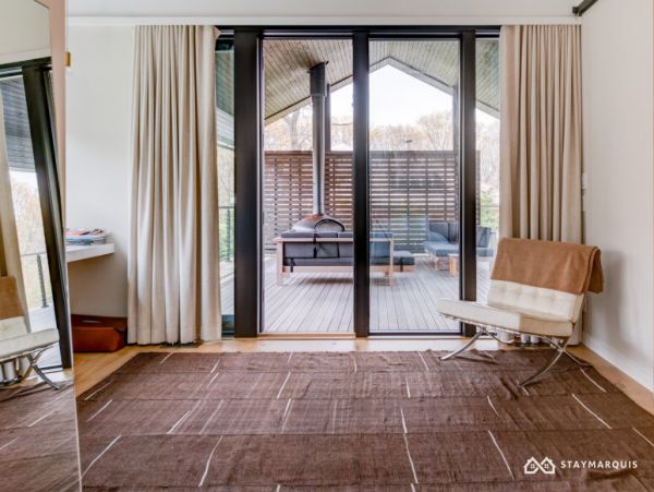Hamptons Home 1020839