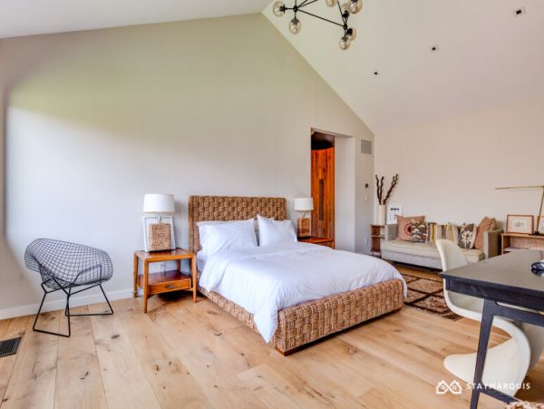 Hamptons Home 1020839