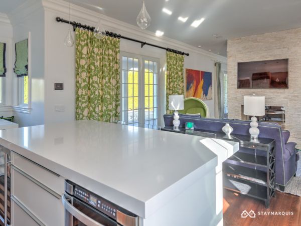 Hamptons Home 1020840