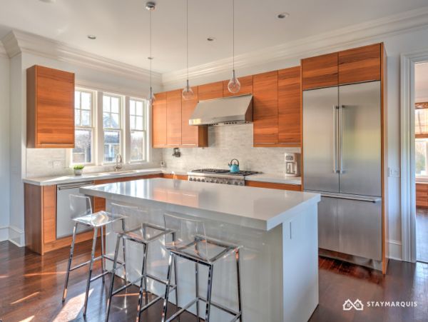 Hamptons Home 1020840