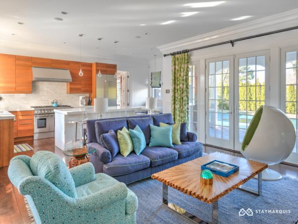 Hamptons Home 1020840