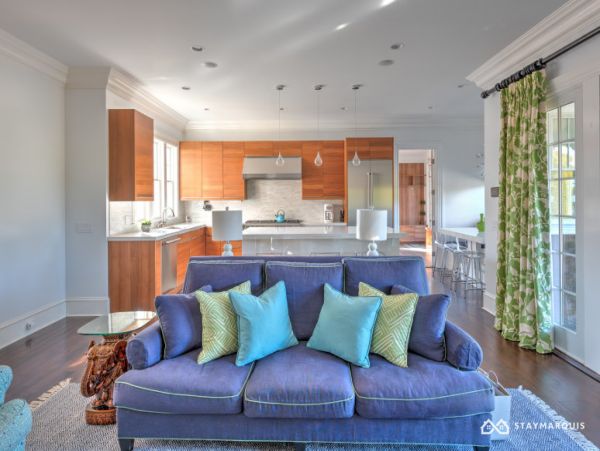 Hamptons Home 1020840