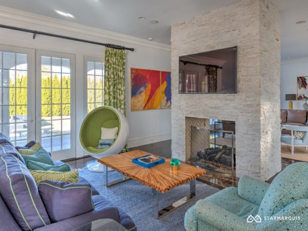 Hamptons Home 1020840