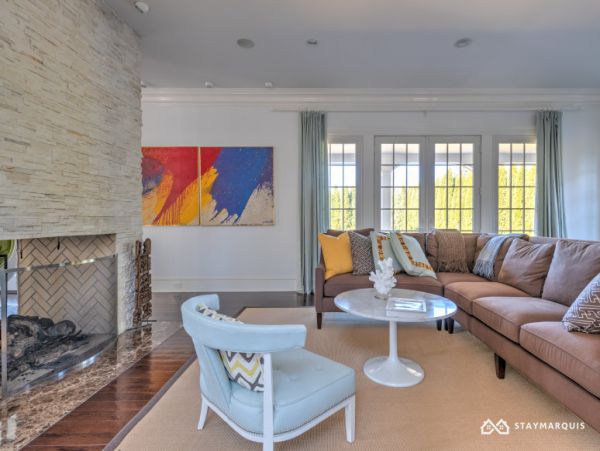 Hamptons Home 1020840