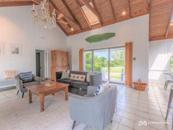 Hamptons Home 1020841
