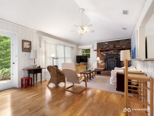 Hamptons Home 1020842