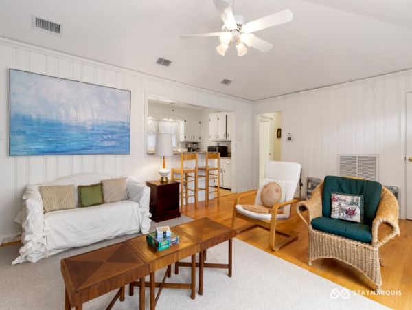 Hamptons Home 1020842