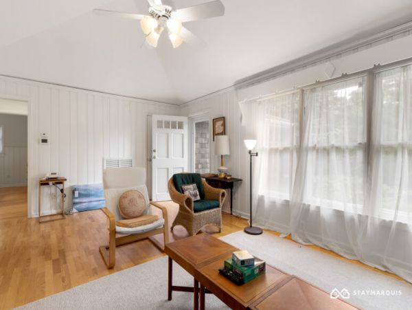 Hamptons Home 1020842