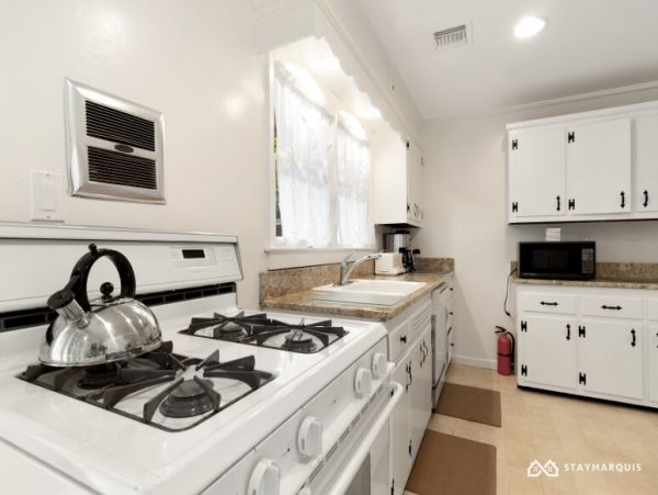 Hamptons Home 1020842