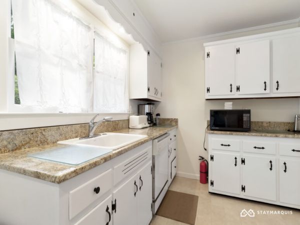 Hamptons Home 1020842