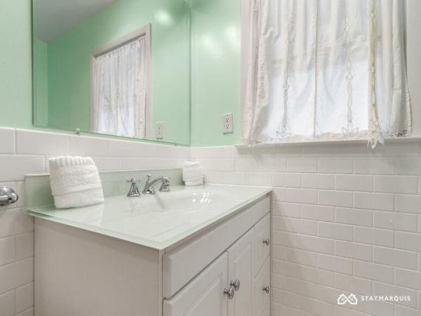 Hamptons Home 1020842