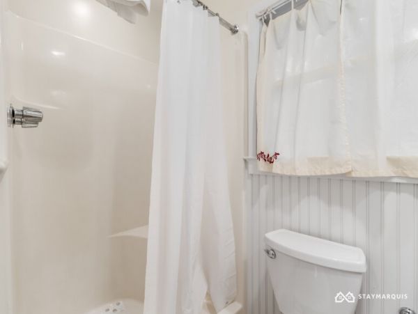 Hamptons Home 1020842