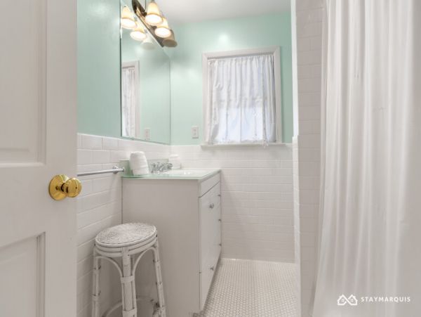 Hamptons Home 1020842