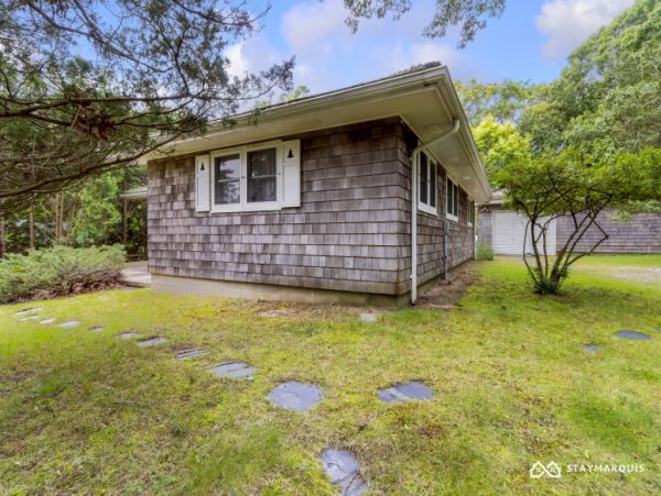 Hamptons Home 1020842
