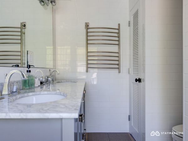 Hamptons Home 1020843