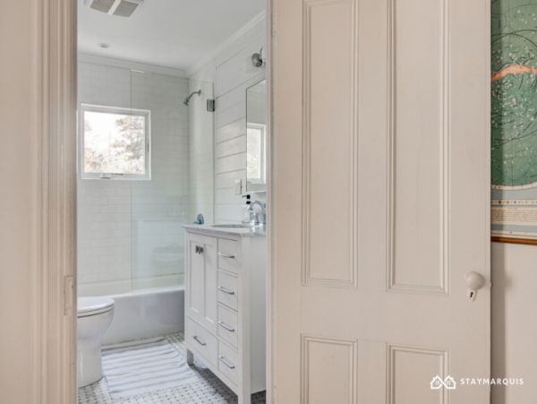 Hamptons Home 1020843