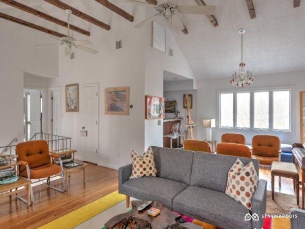 Hamptons Home 1020844