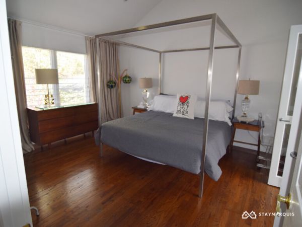 Hamptons Home 1020844
