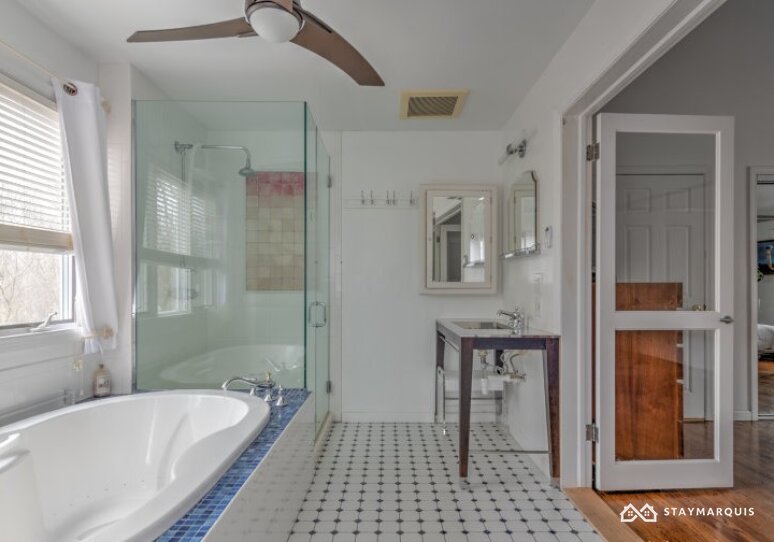 Hamptons Home 1020844