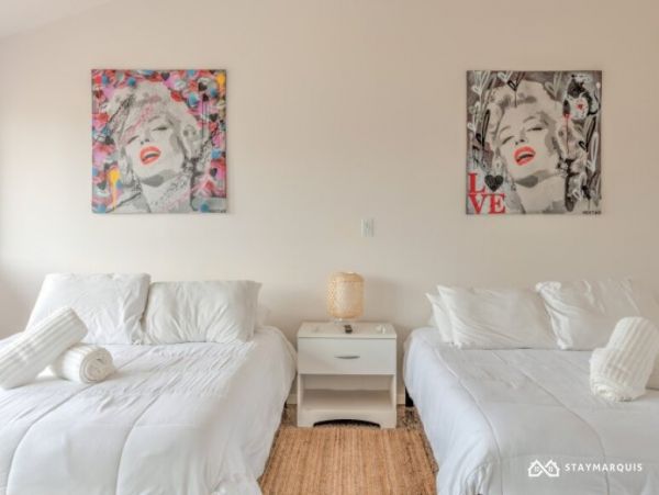 Hamptons Home 1020845