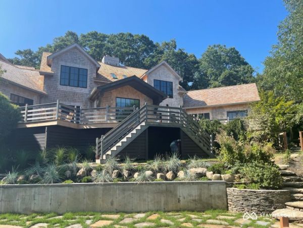 Hamptons Home 1020846