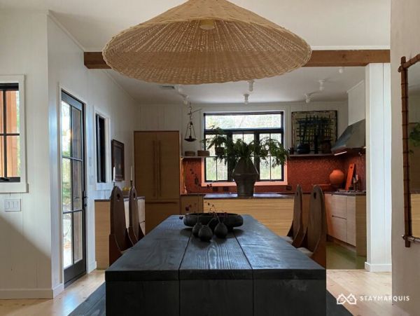 Hamptons Home 1020846