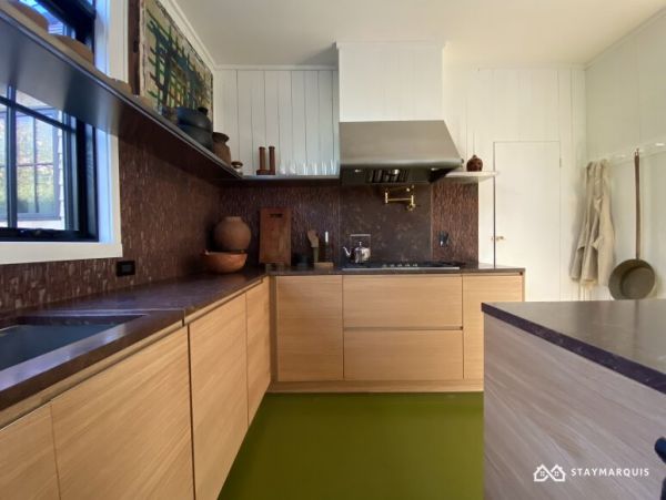 Hamptons Home 1020846