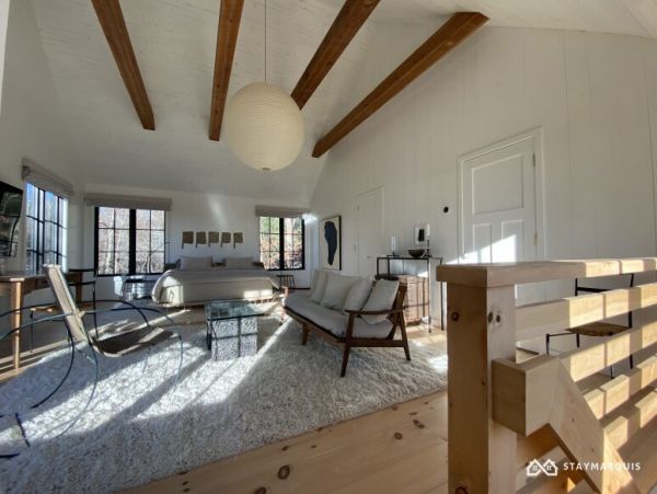 Hamptons Home 1020846