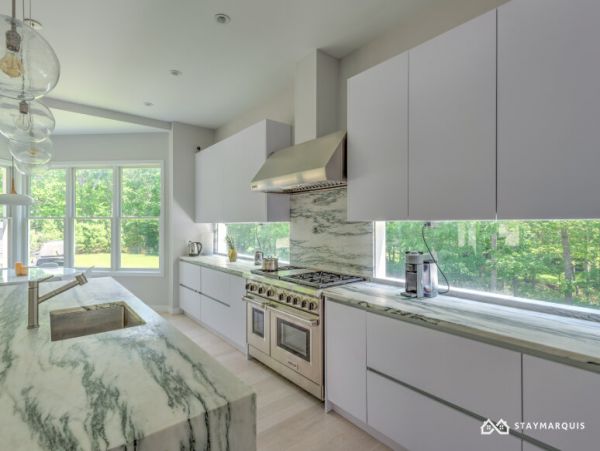Hamptons Home 1020848