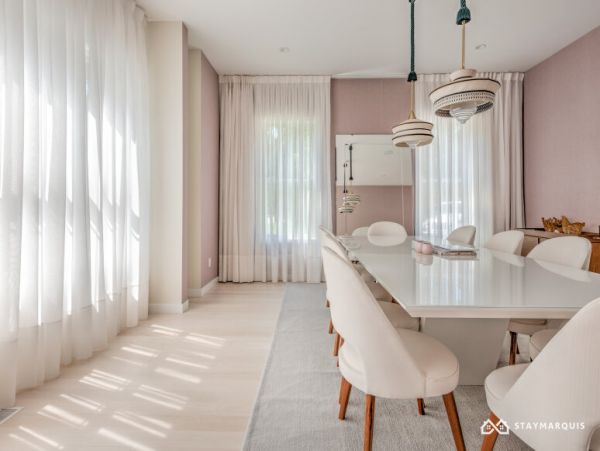 Hamptons Home 1020848