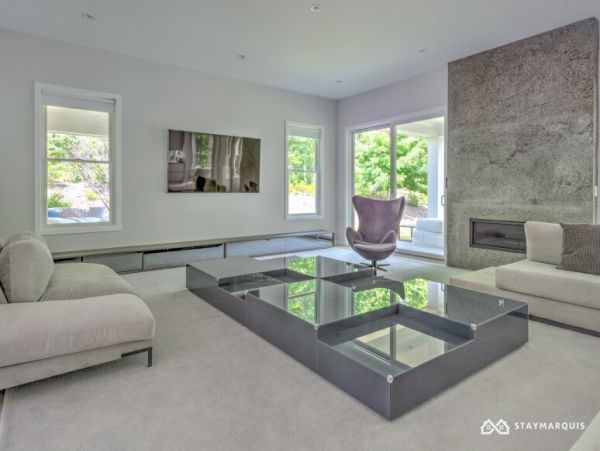 Hamptons Home 1020848