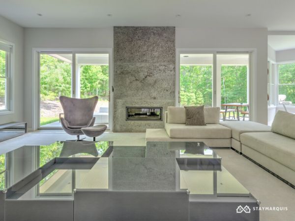 Hamptons Home 1020848