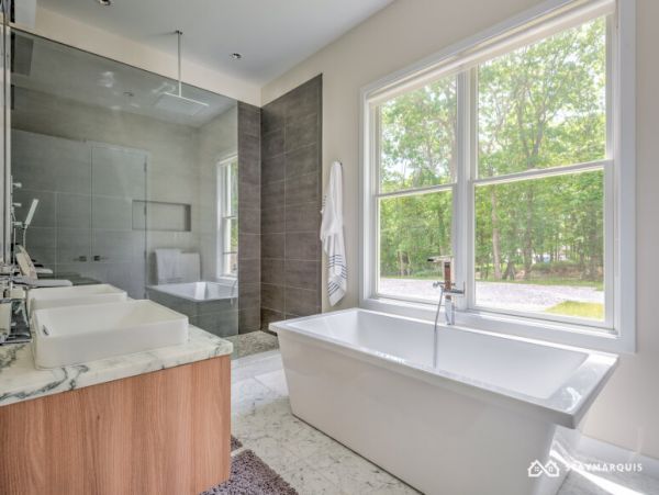 Hamptons Home 1020848