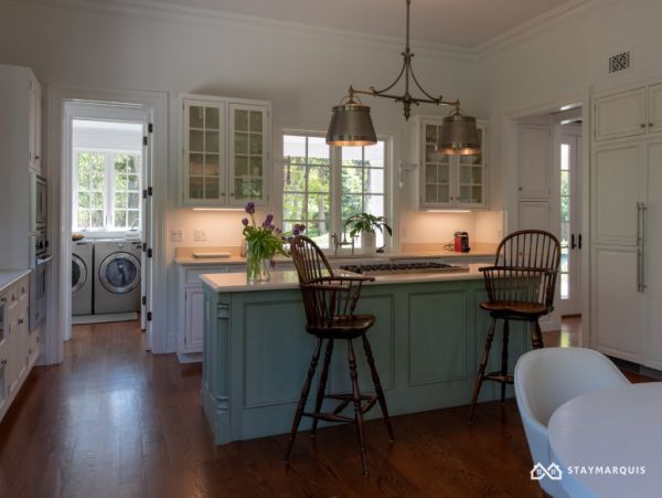 Hamptons Home 1020849
