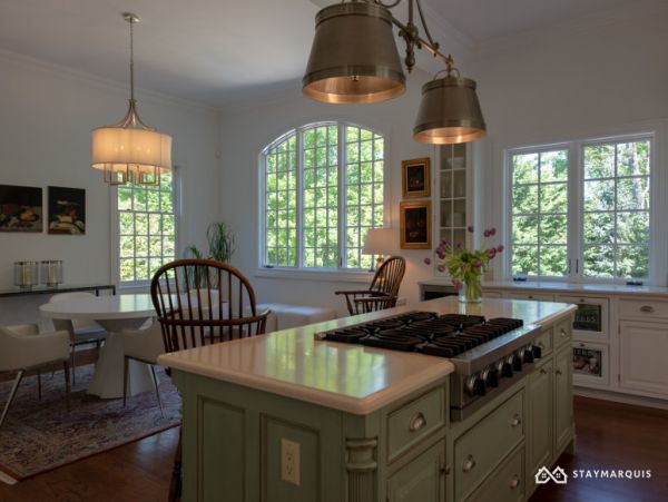 Hamptons Home 1020849