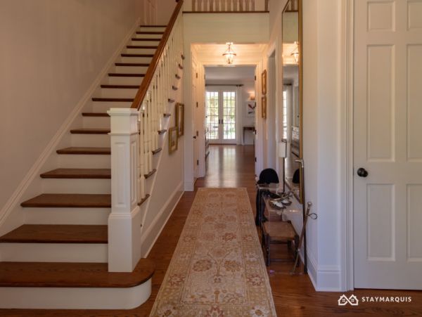 Hamptons Home 1020849