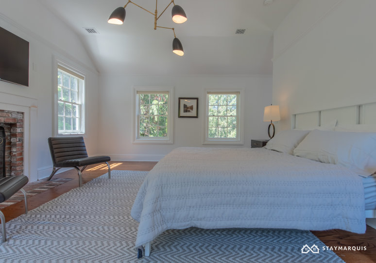Hamptons Home 1020849