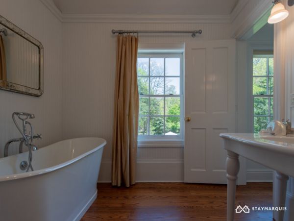 Hamptons Home 1020849